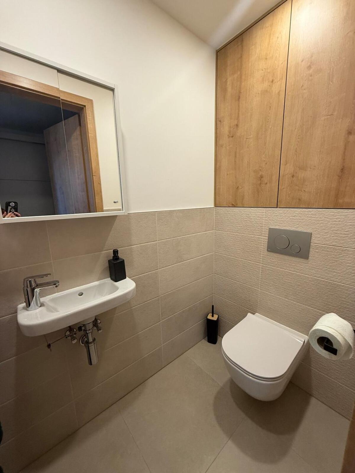 Shining By Rentez Apartamento Praga